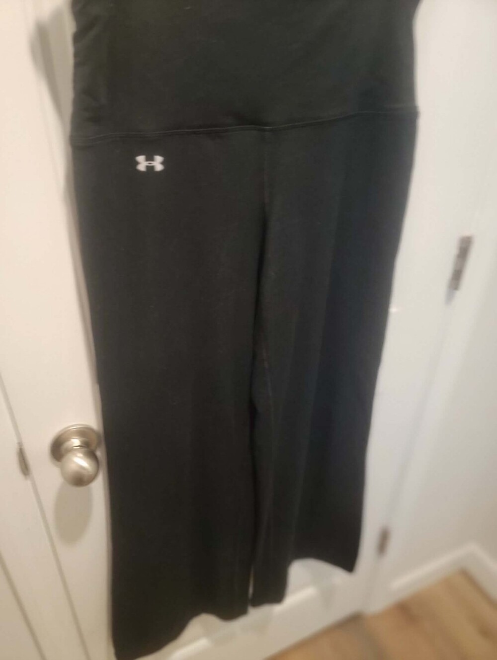 Under Armour Size M Black Wide Leg Yoga Pants